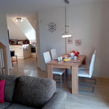 דירה Ferienappartement Im Og Der Royal *